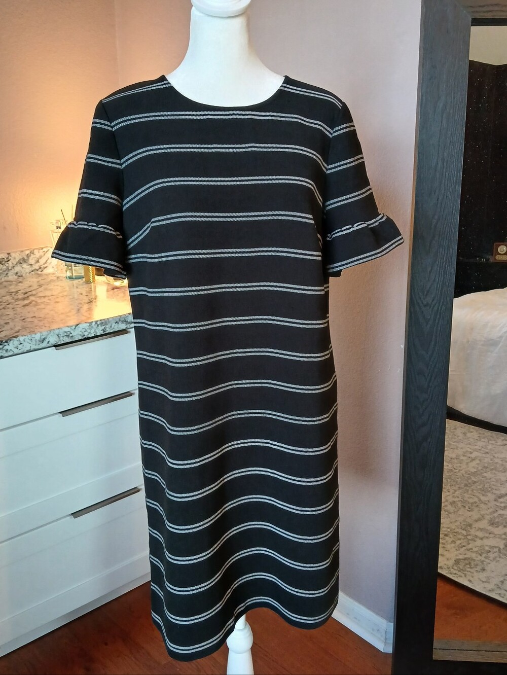 Loft Black Sheath Dress Work Wear Office White Stripe Short Flounce Sleeve Sz 10